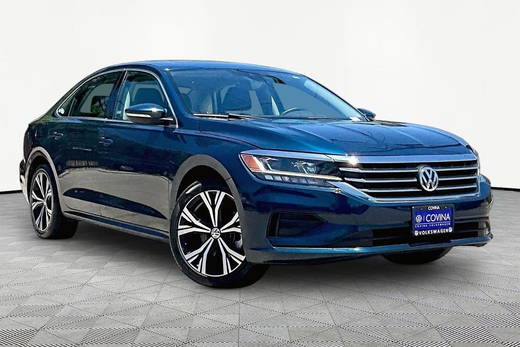 Used 2021  Volkswagen 2.0T SE image 1