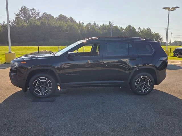 New 2026 Diamond Black Crystal Pearlcoat Jeep Laredo image 5