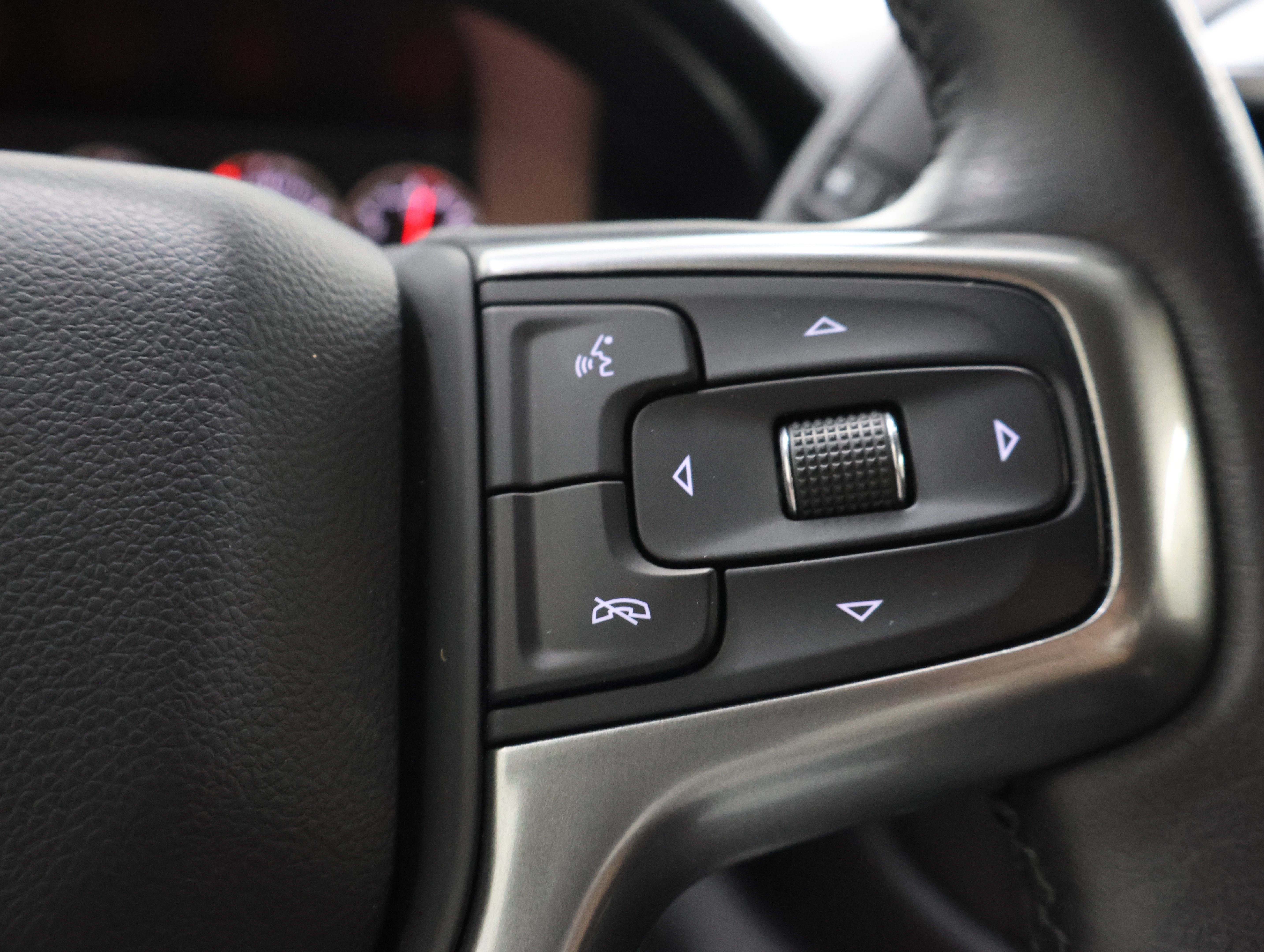 Used 2020 Cajun Red Tintcoat Chevrolet 4x4 Crew Cab LTZ: CREW-LONG-LTZ-6.6L DURAMAX-Z71-4WD- image 14