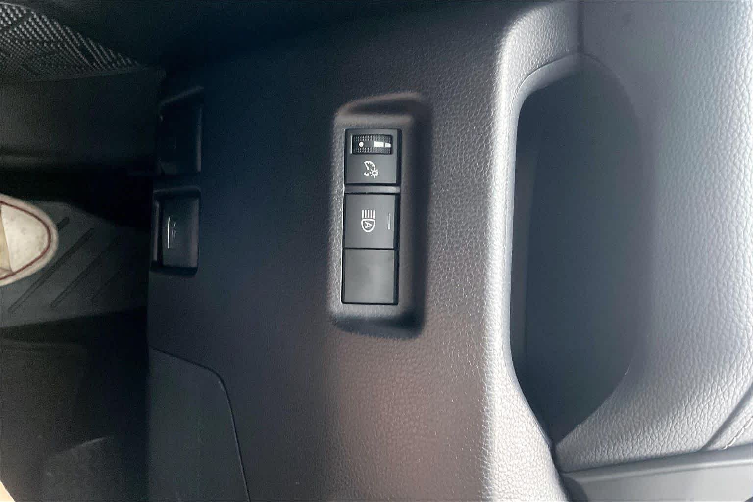 Used 2025 Midnight Black Metallic Toyota LE image 32