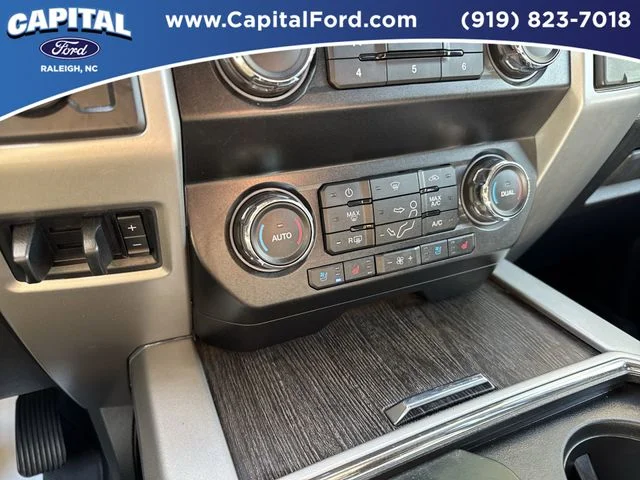 Used 2020 Black Ford Lariat image 28