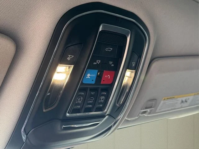 Used 2021 White Jeep Limited image 23