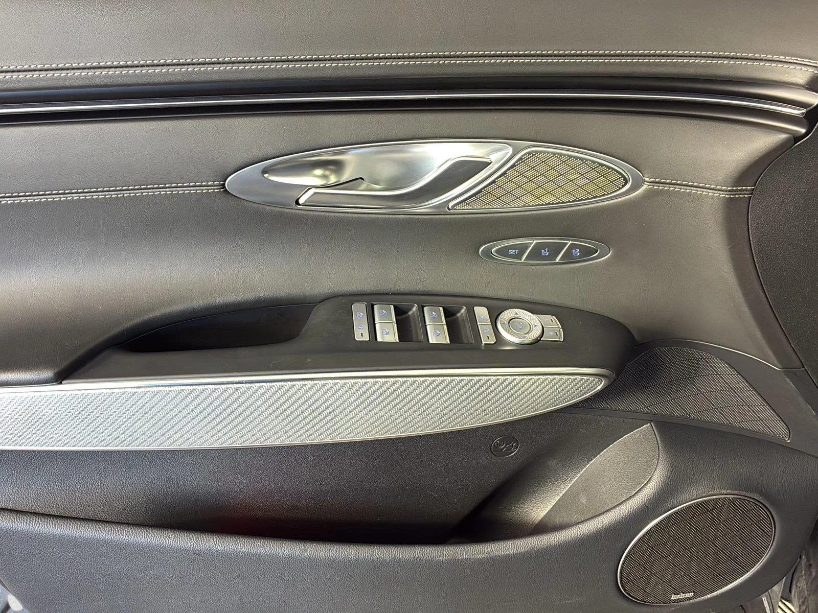 Used 2023 Himalayan Gray Genesis 2.5T image 26