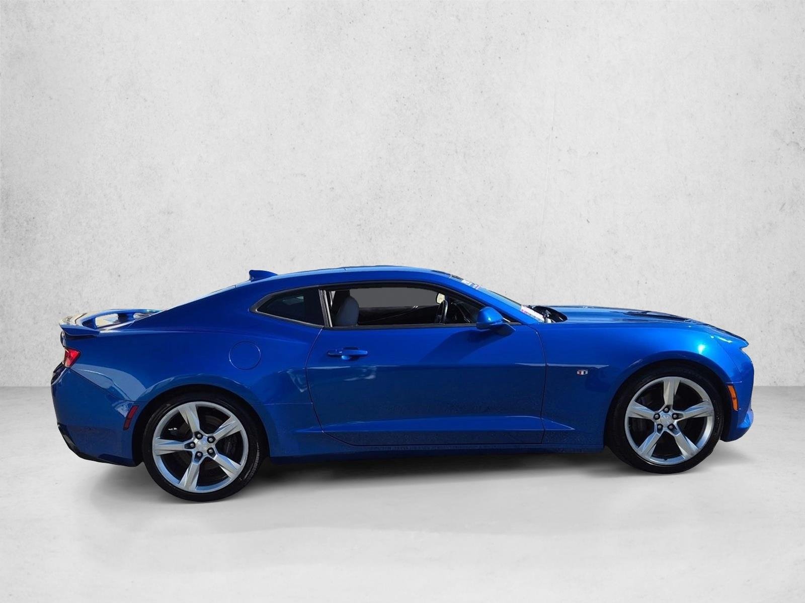 Used 2017 Hyper Blue Metallic Chevrolet 2SS image 4