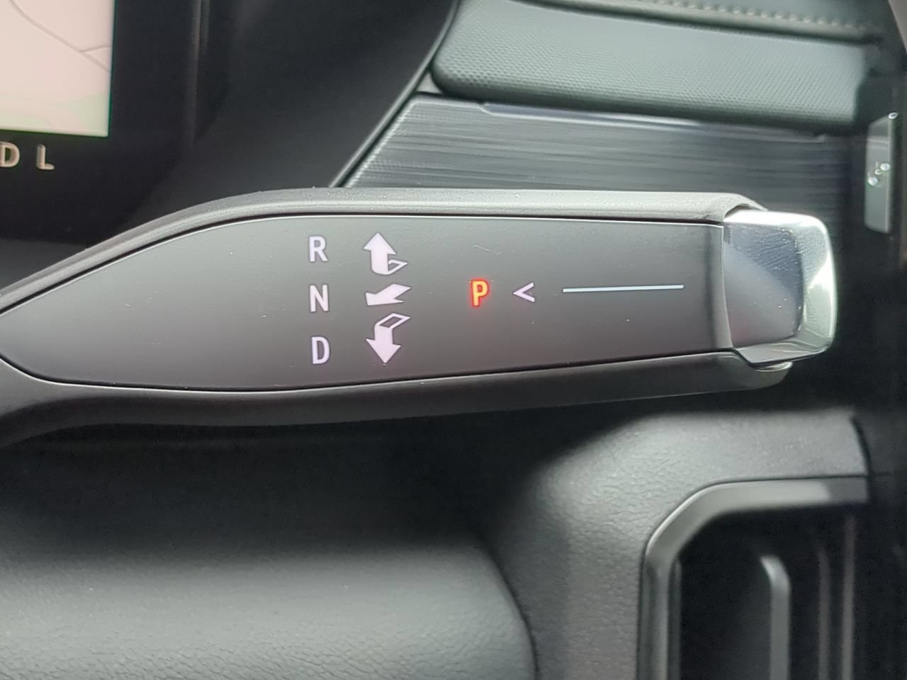 2026 GMC Acadia AT4 - Photo 16