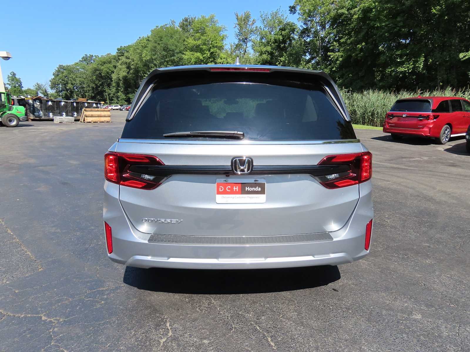 New 2026 Solar Silver Metallic Honda EX-L image 5