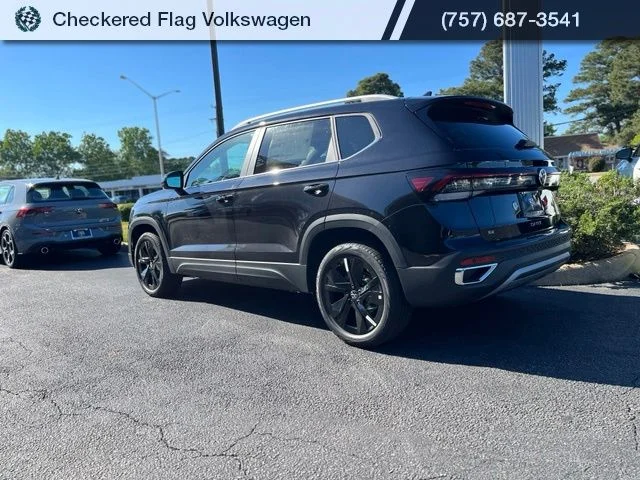 New 2026 Black Volkswagen 1.5T SE image 5