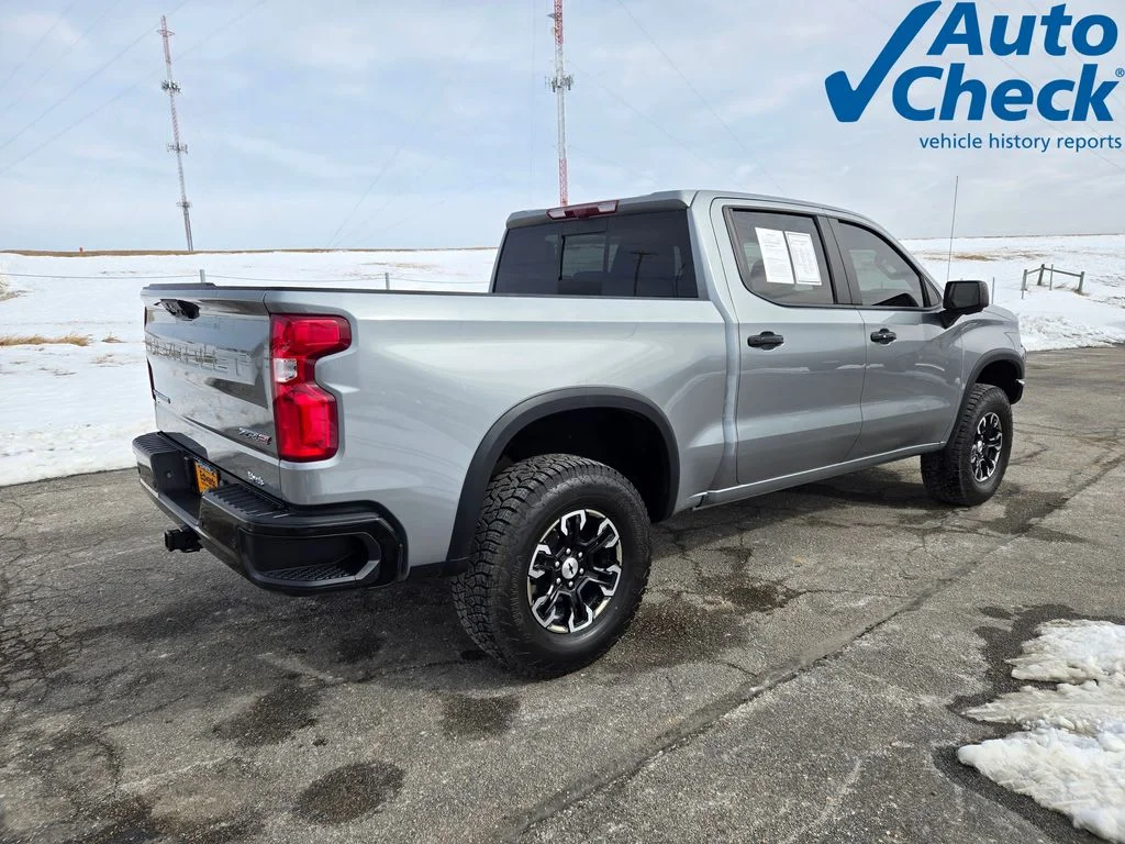 Used 2024 Sterling Gray Metallic Chevrolet ZR2 image 3