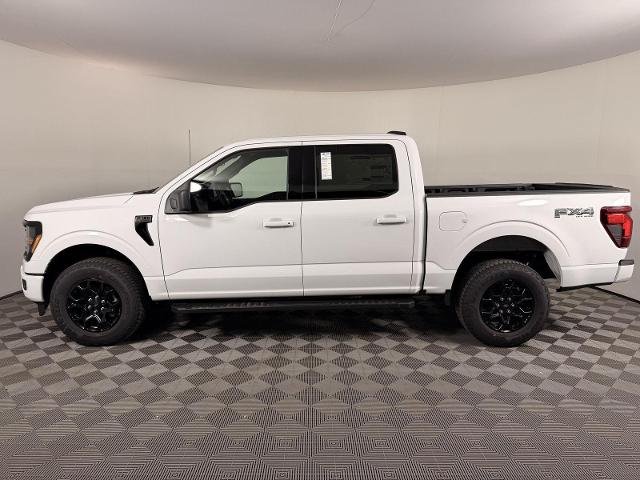 New 2026 Oxford White Ford XLT image 2