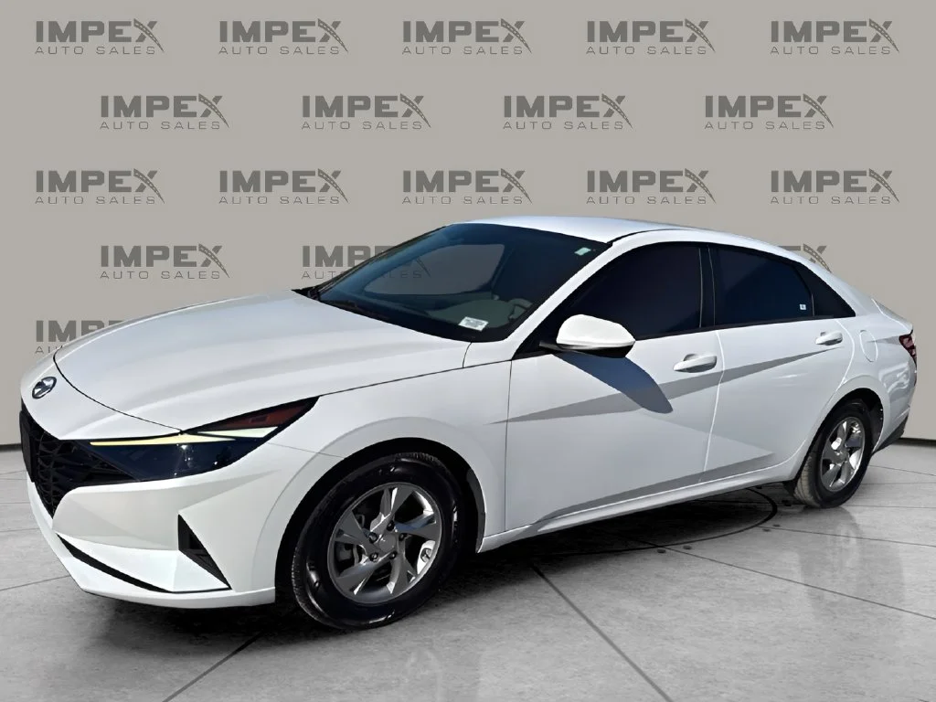 Used 2021 Gray Hyundai SE image 1