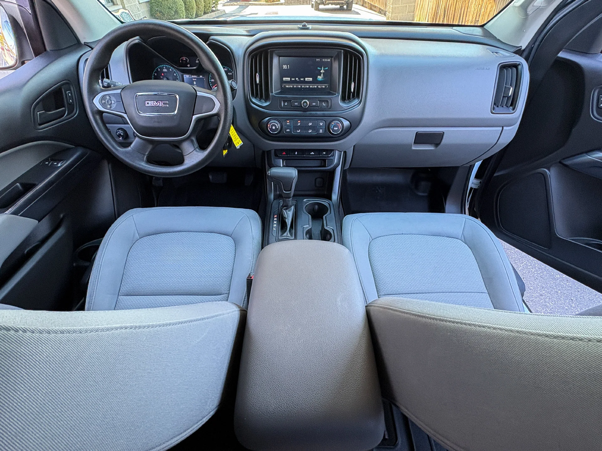 Used 2017 White GMC SLE1 image 22