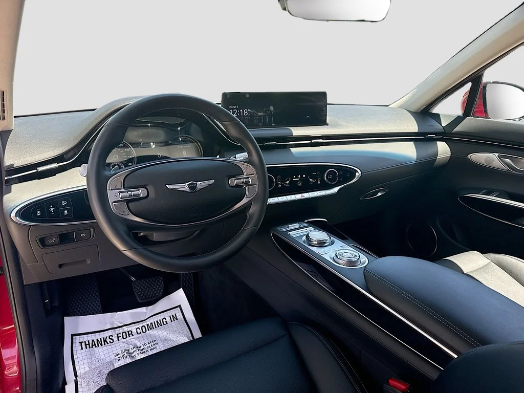 2025 GENESIS GV70 Standard - Photo 10