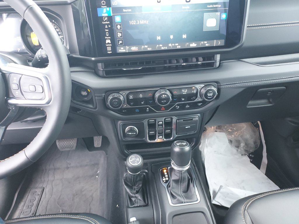 Used 2024 Gray Jeep Sahara 4xe image 20
