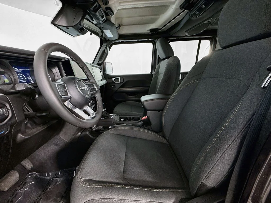 Used 2025 Gray Jeep Sahara 4xe image 20
