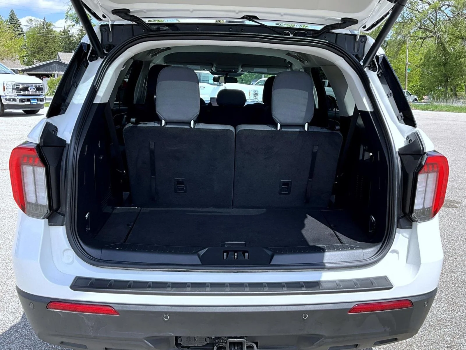 Used 2025 White Ford Active image 9