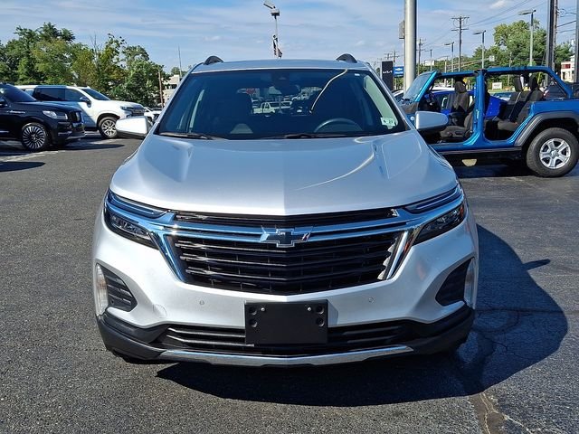 Used 2022 Silver Chevrolet LT image 3