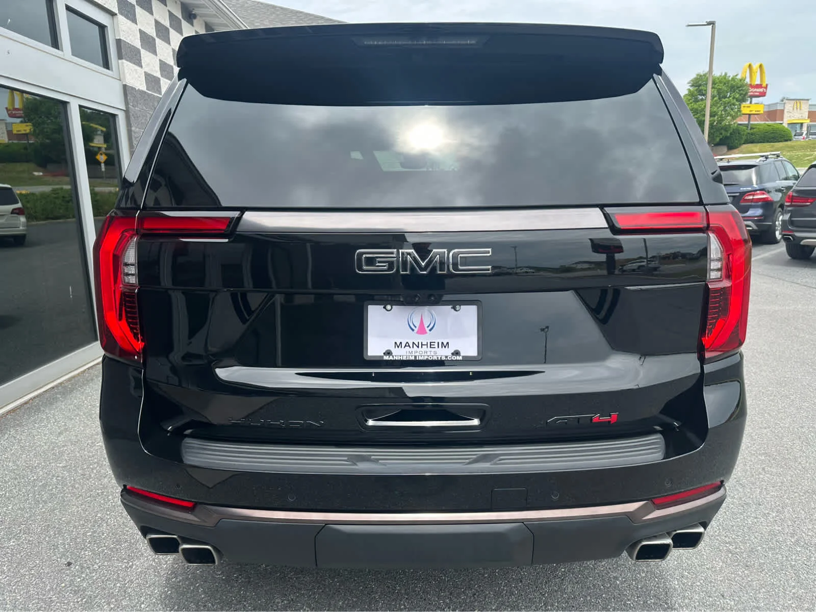 Used 2026 Onyx Black GMC AT4 Ultimate image 6