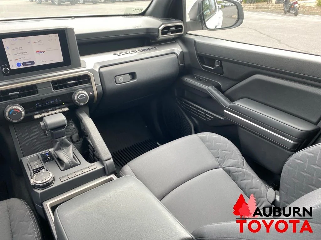 2026 Toyota Tacoma SR5 - Photo 19