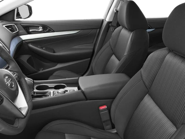 Used 2016 Brilliant Silver Nissan 3.5 S image 13