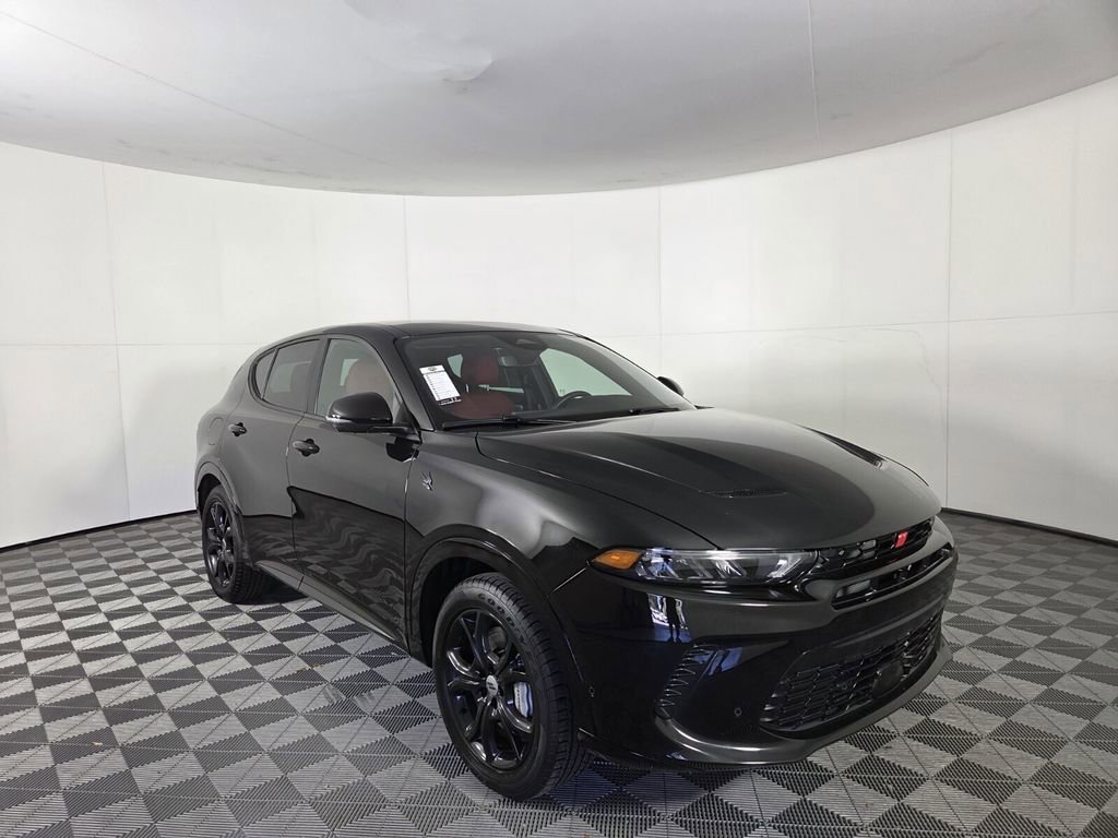 Certified 2025 Dodge Hornet R/T with VIN ZACPDFCW4S3A44920 for sale in West Palm Beach, FL