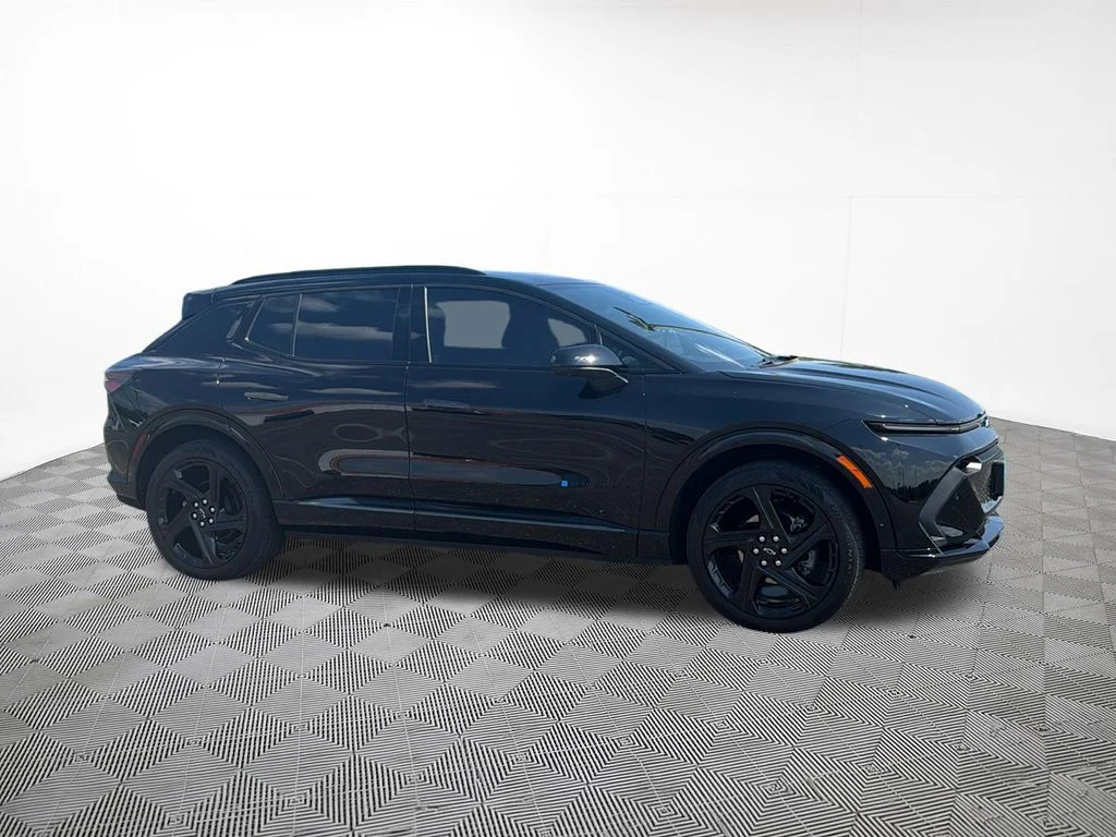 2024 Chevrolet Equinox EV Launch Edition - Photo 5