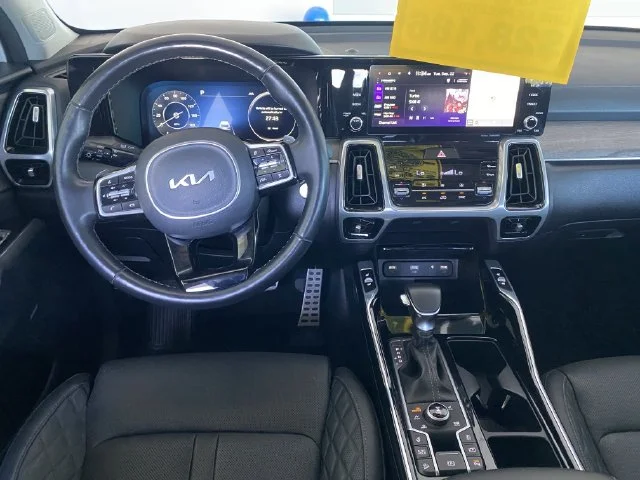 2023 Kia Sorento X-Line SX-P - Photo 18
