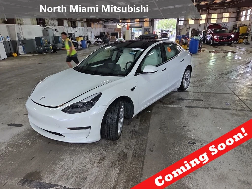 2023 Tesla Model 3 -'s photo