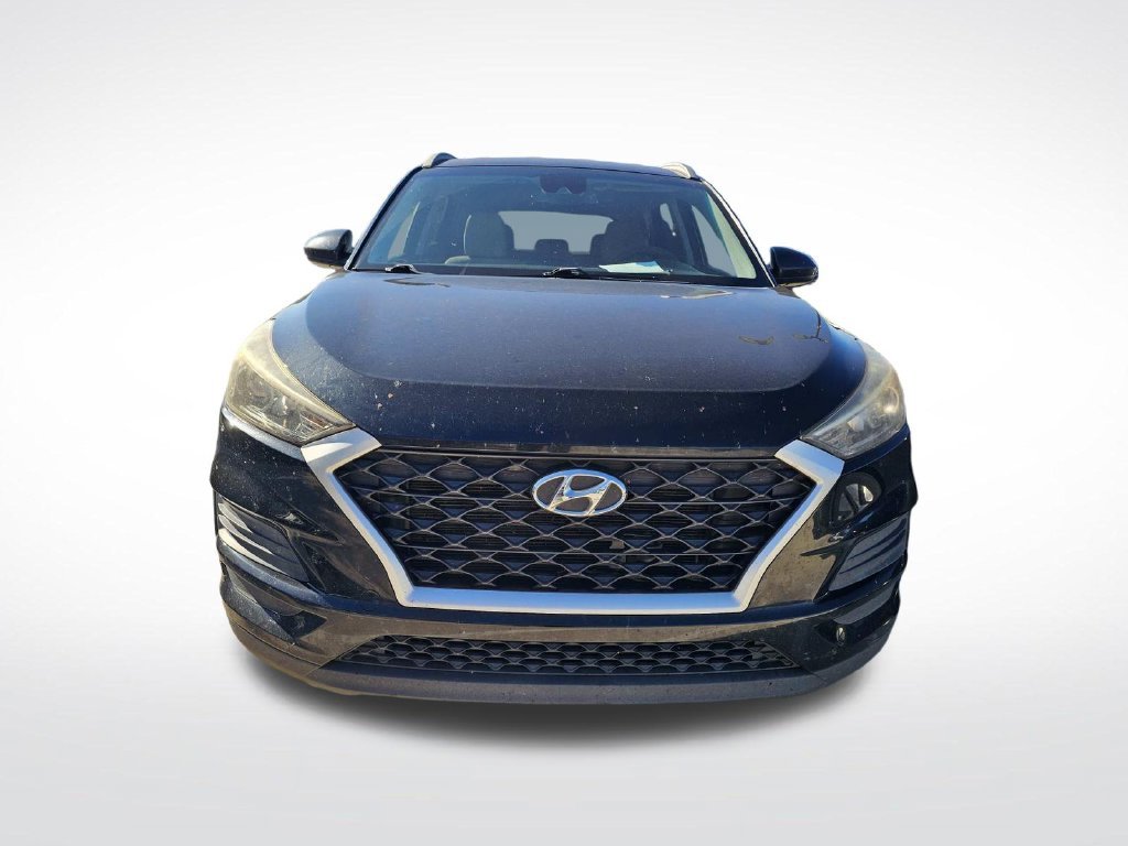 Used 2020 Black Hyundai Value image 3