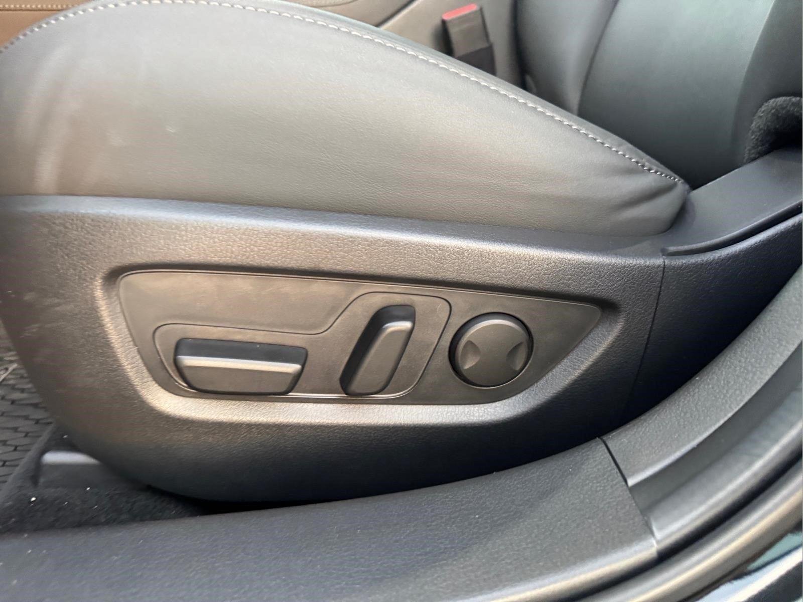 Used 2025 Jet Black Mica Mazda 2.5 S Preferred Package image 23