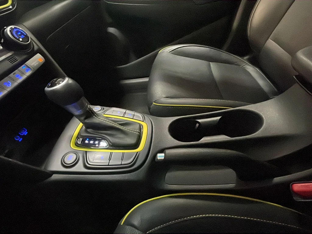 Used 2018 Green Hyundai Limited image 22