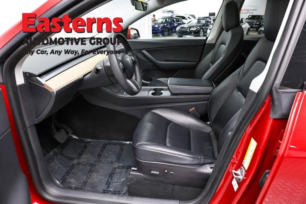 Used 2021 Red Tesla Long Range image 15