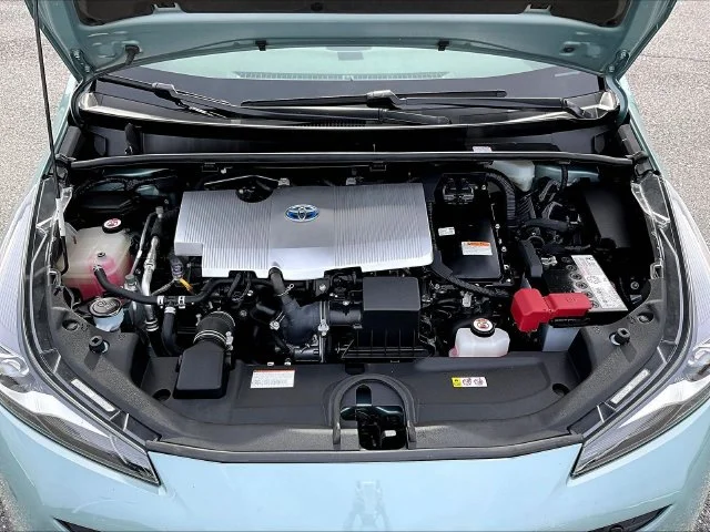 Used 2019 Beige Toyota XLE image 35