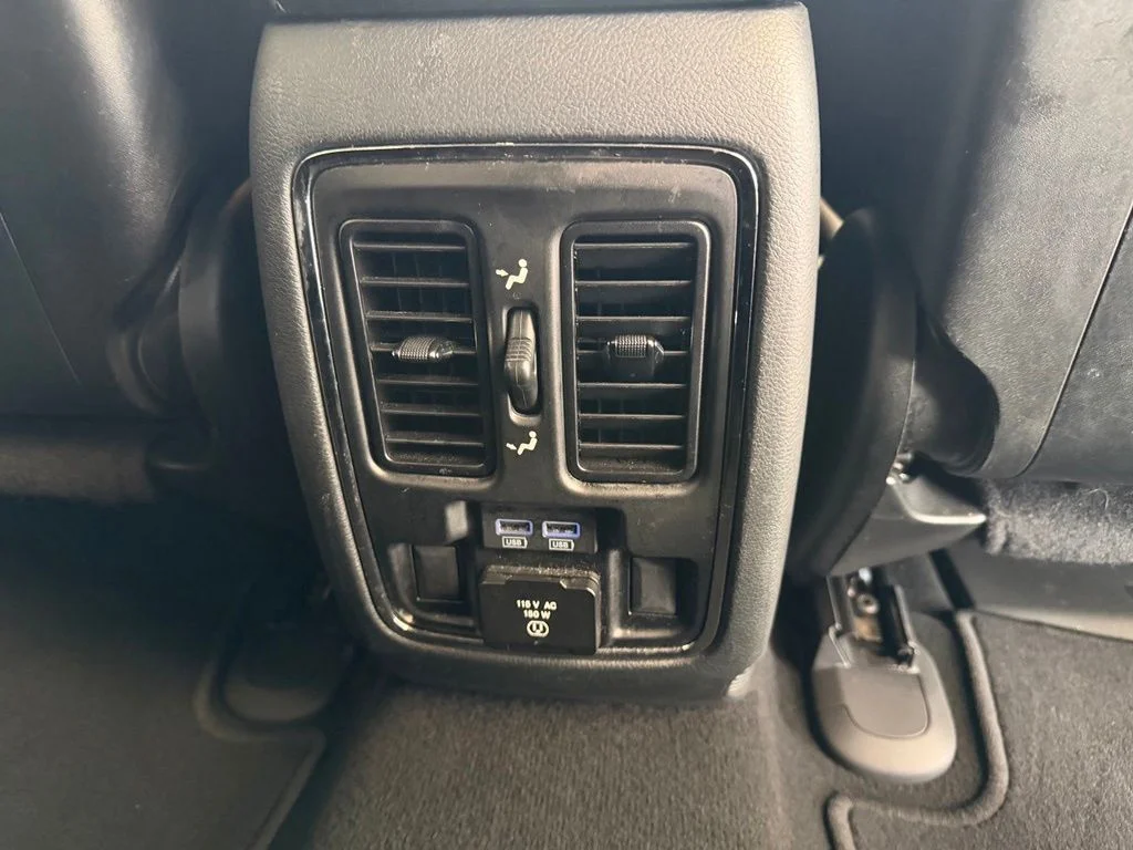 Used 2020 White Jeep Limited image 34