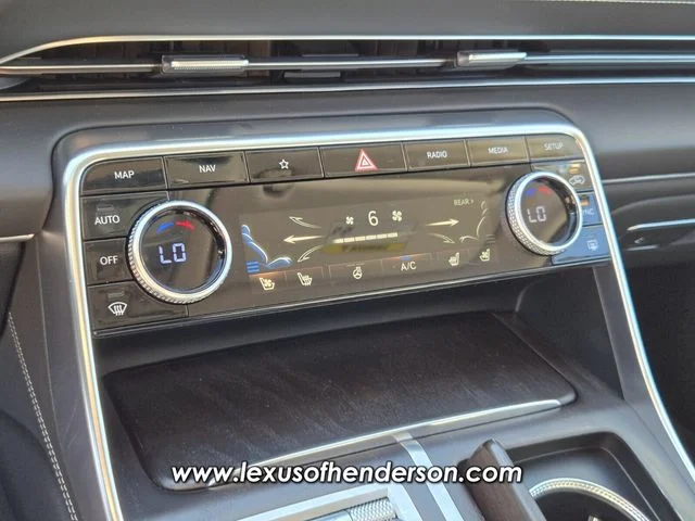 Used 2021 White Genesis 2.5T image 29