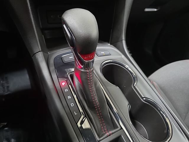 Used 2022 White Chevrolet RS image 23