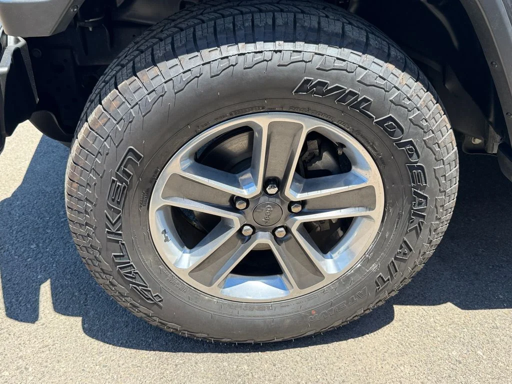 Used 2021 Gray Jeep Unlimited Sahara image 20