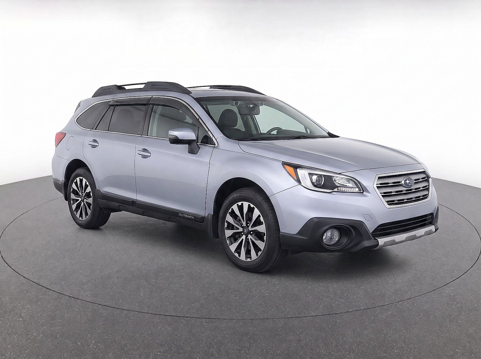Used 2017 Ice Silver Metallic Subaru Limited image 2