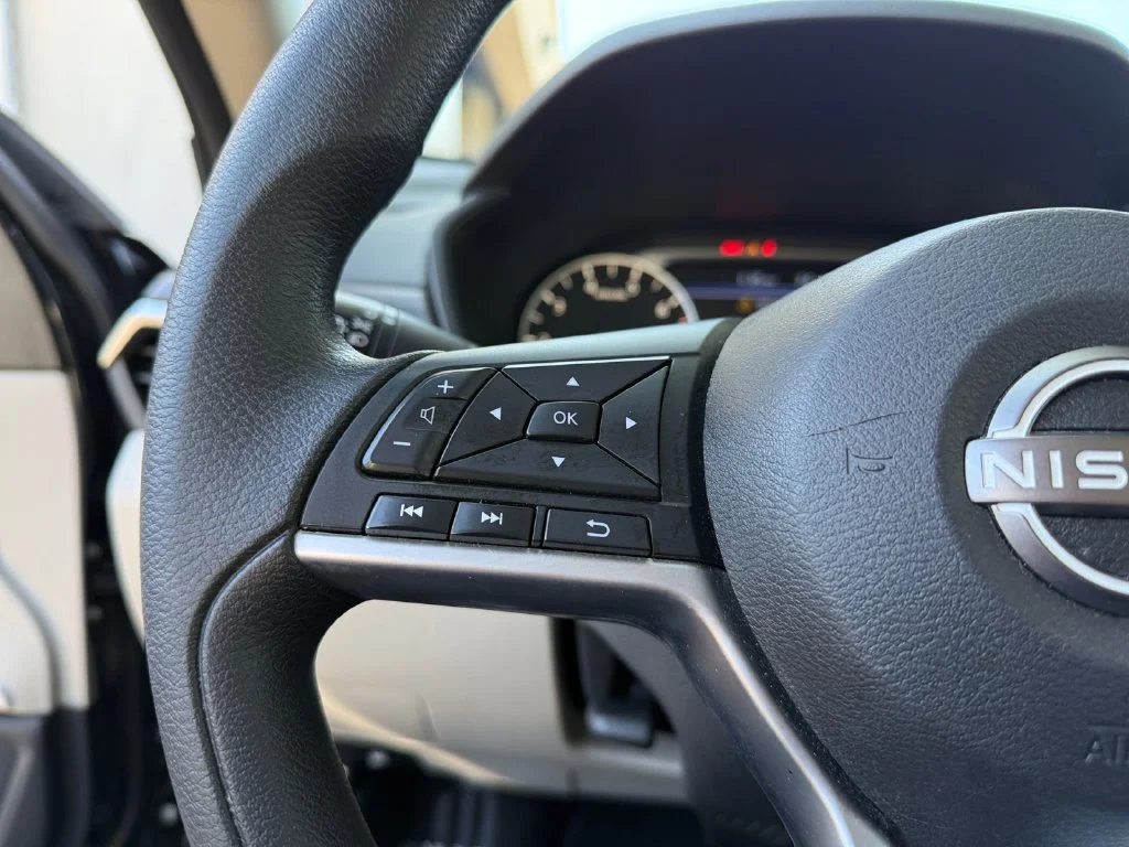 Used 2025 Black Nissan 2.5 SV image 14