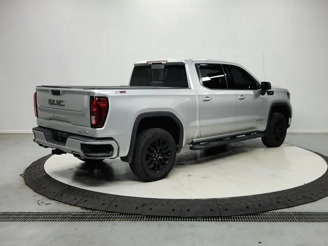 Used 2022 Quicksilver Metallic GMC Elevation image 8
