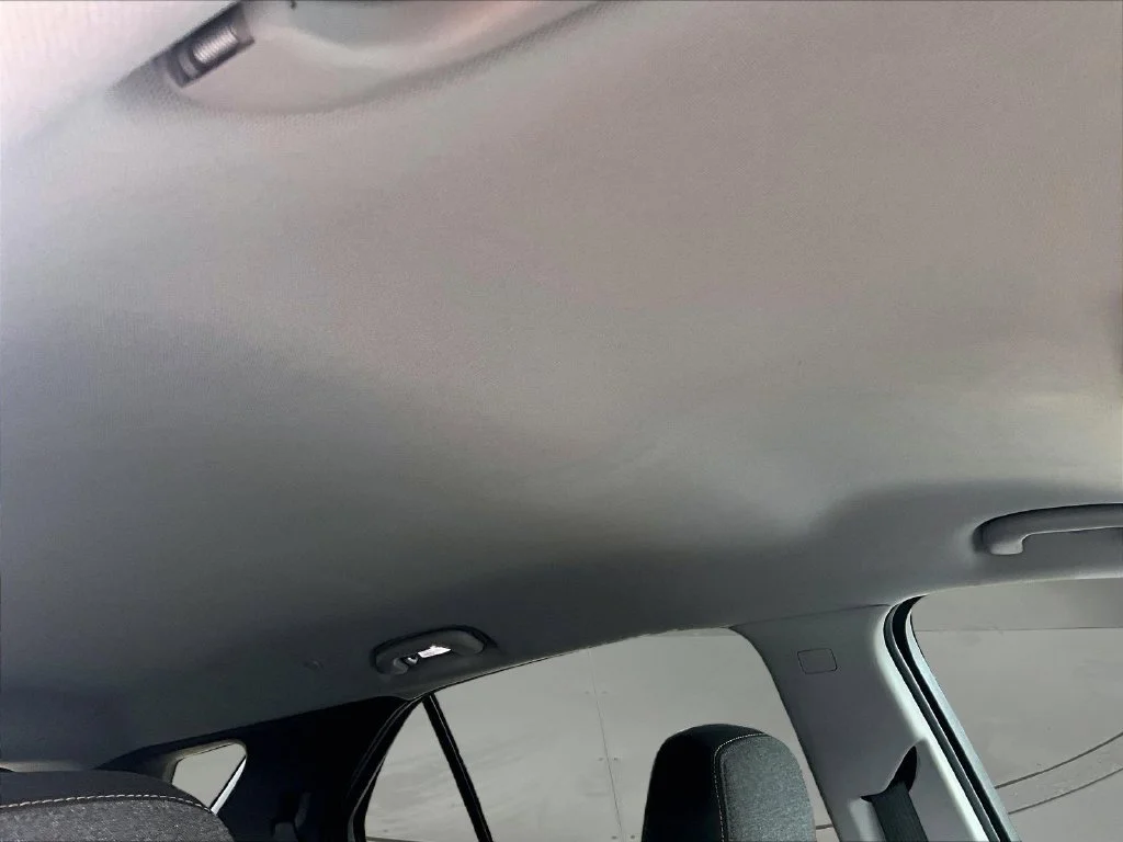 Used 2024 White Chevrolet LT image 31