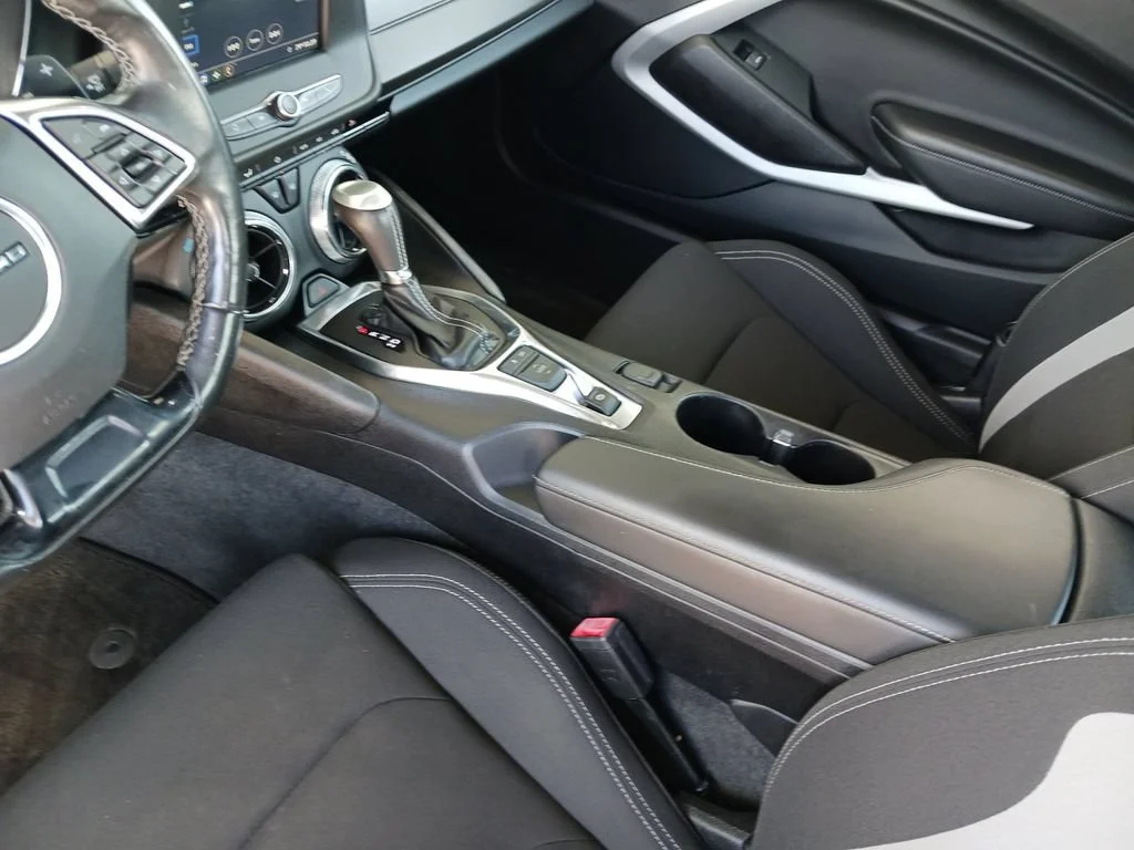 Used 2019 RED HOT Chevrolet 1LT image 11