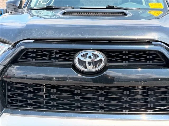 Used 2016 Black Toyota Trail image 8