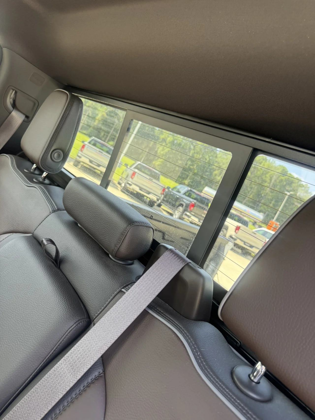 Used 2023 SUMMIT WHITE GMC Denali image 18