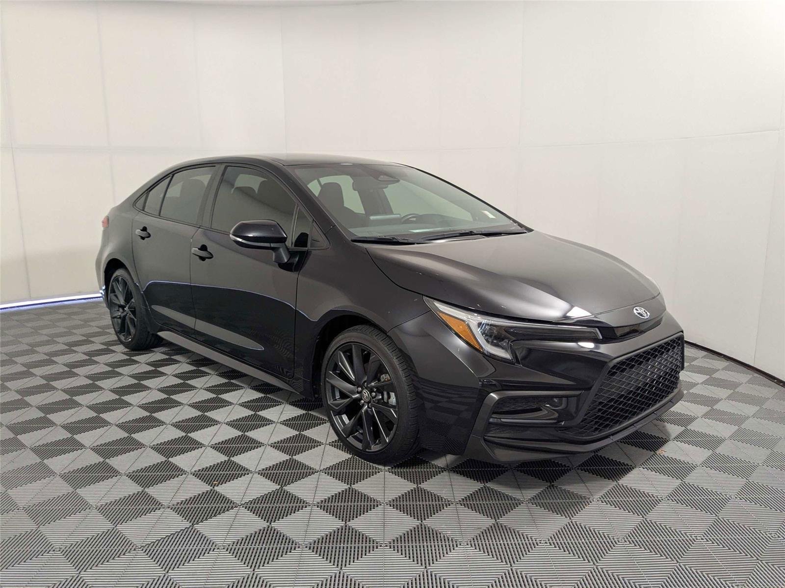 Certified Used 2024 Midnight Black Metallic Toyota SE image 3