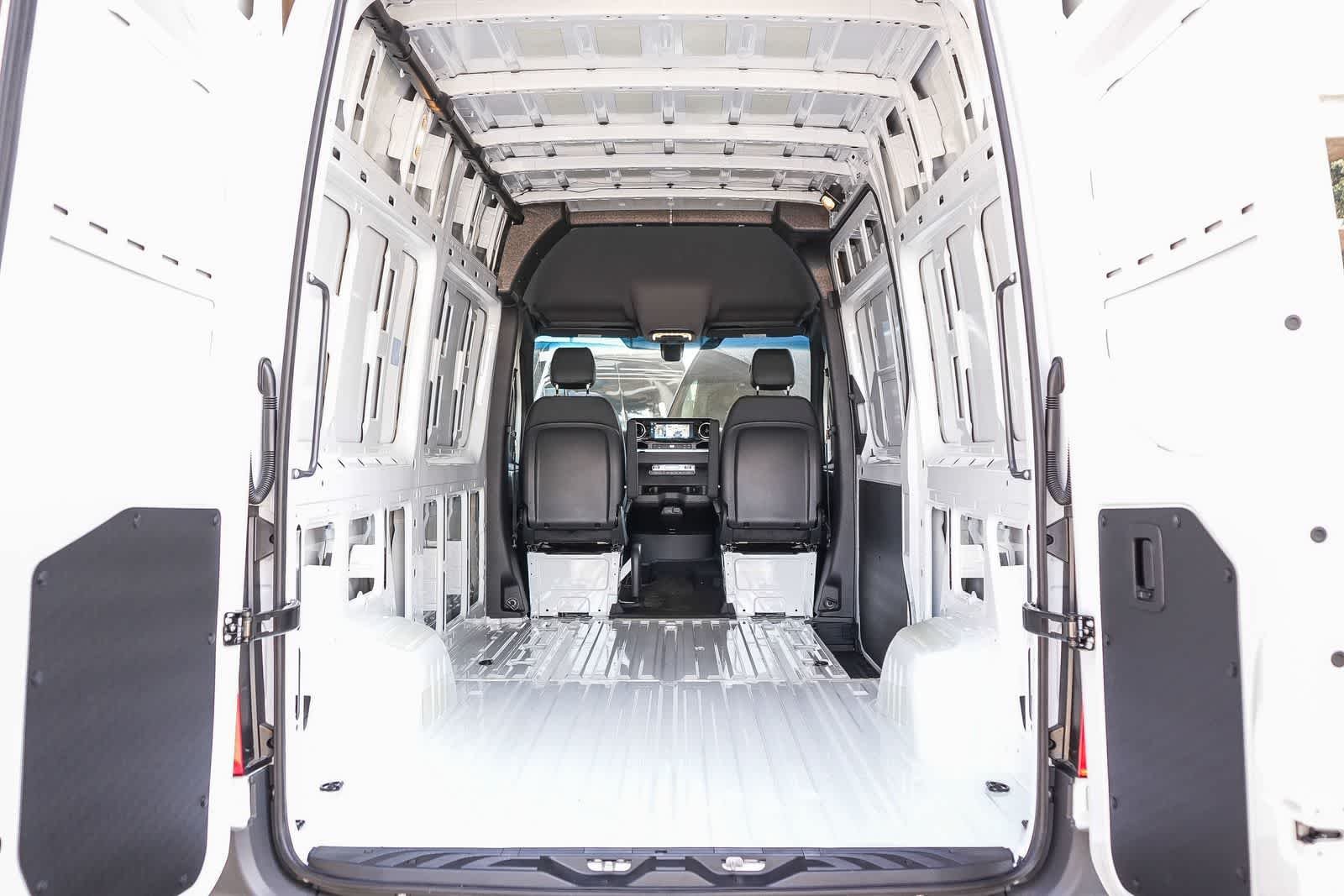New 2026 Arctic White Mercedes-Benz Cargo 144WB High Roof RWD 2.0L I4 Diesel Turbo HO image 65