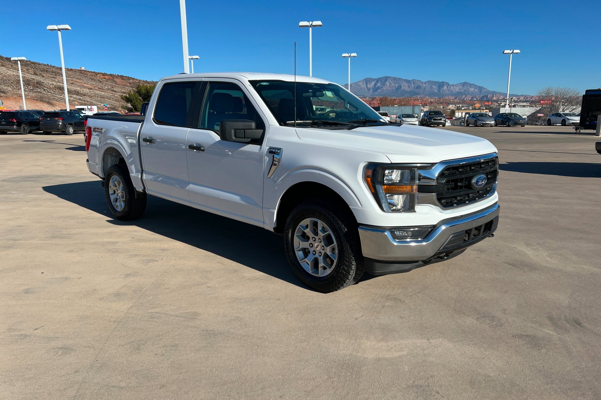 2023 Ford F-150 XLT - Photo 8