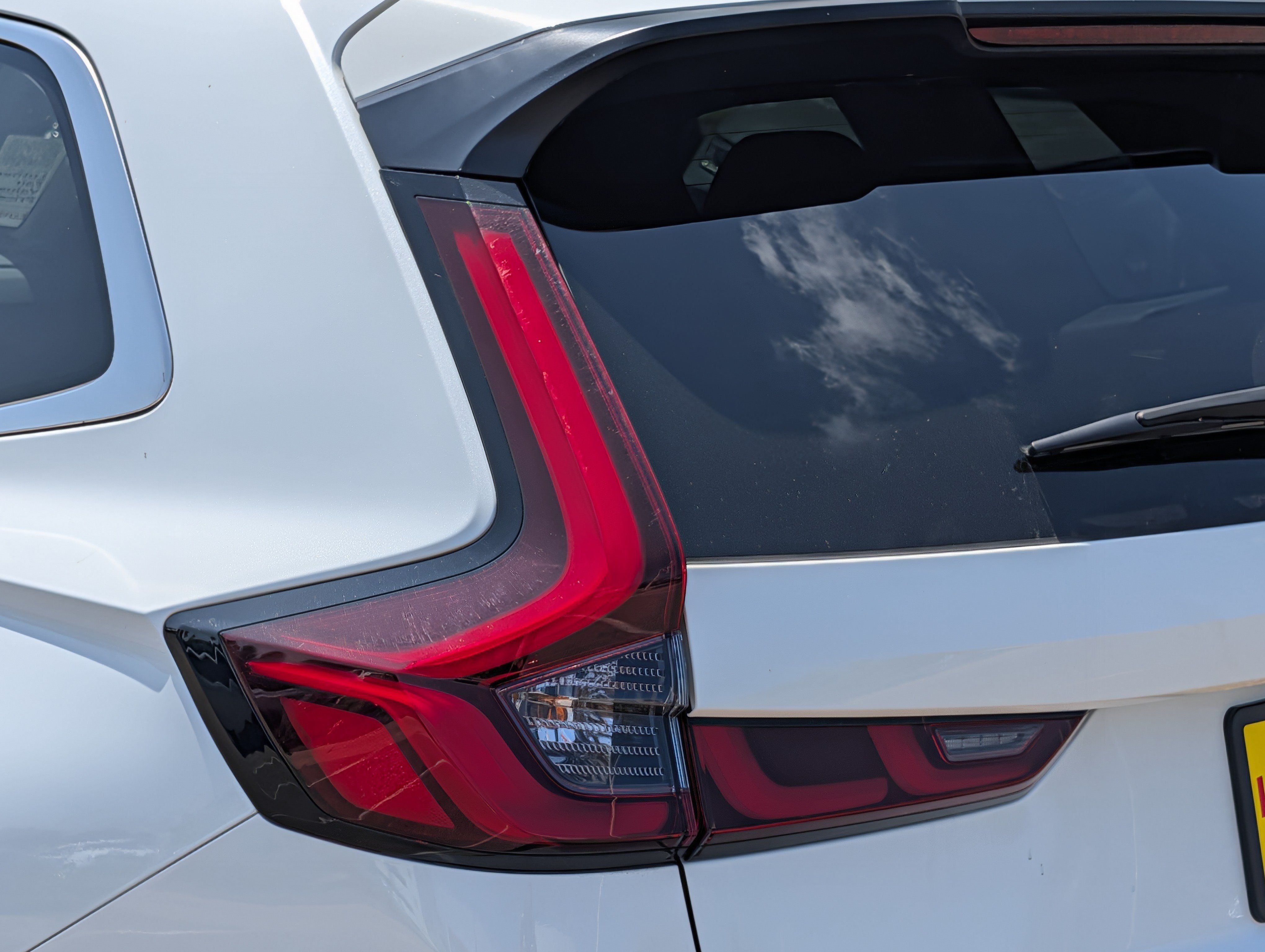 Used 2023 Platinum White Pearl Honda EX image 17