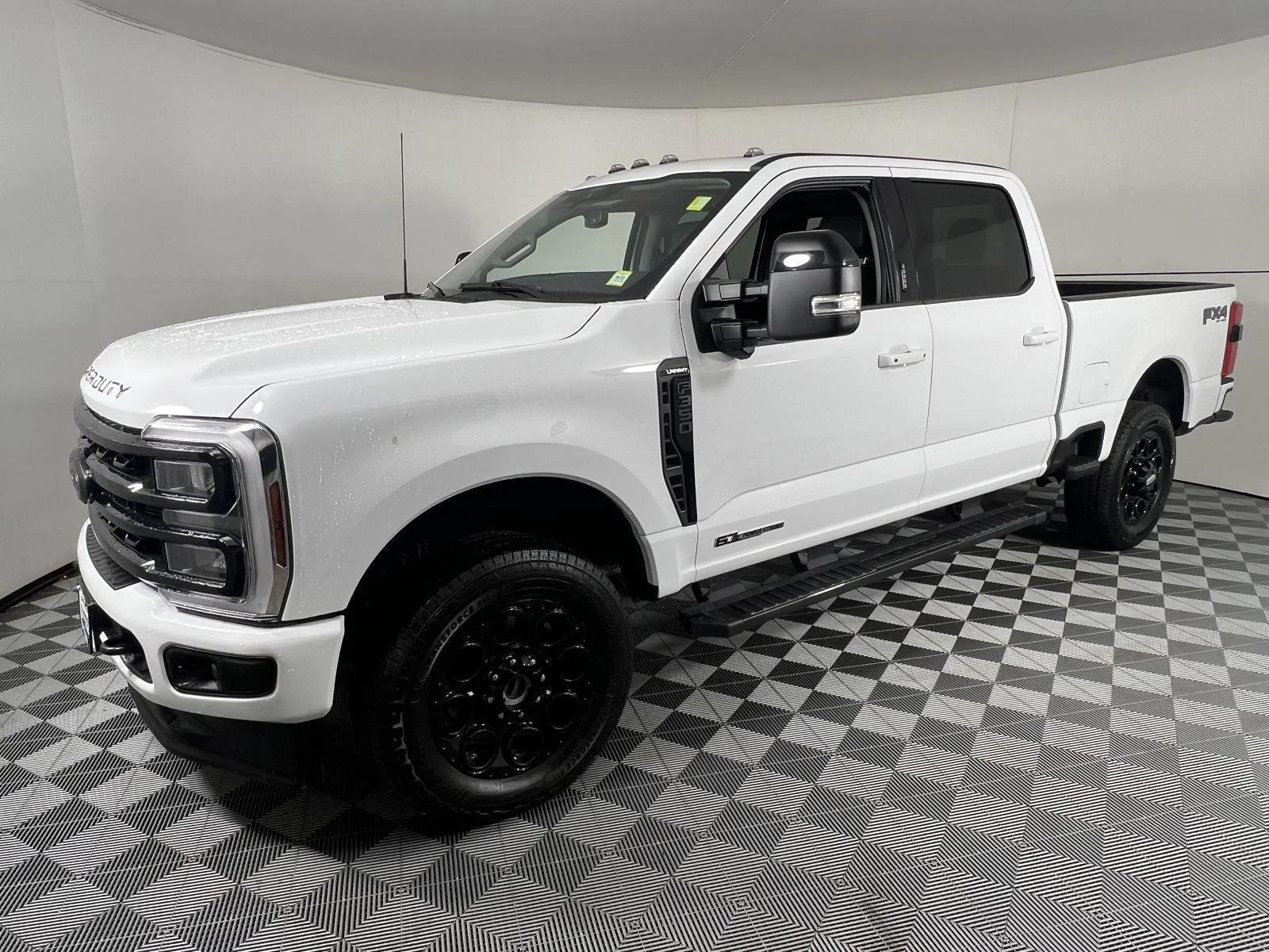 Used 2024 Oxford White Ford Lariat image 10