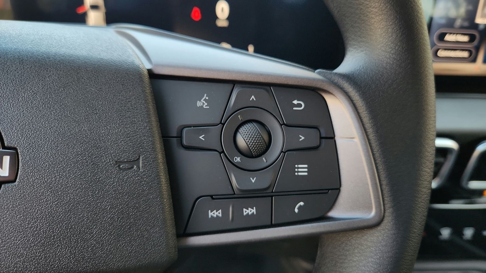 2026 Nissan Sentra SV - Photo 14