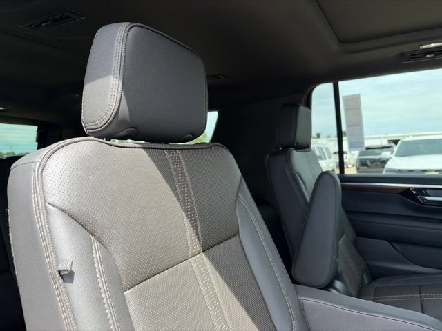 2026 Chevrolet Suburban High Country - Photo 48